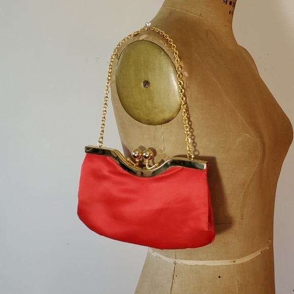 Jessica McClintock Evening Purse Red Satin Gold Chain Kiss Lock - Picture 2 of 8